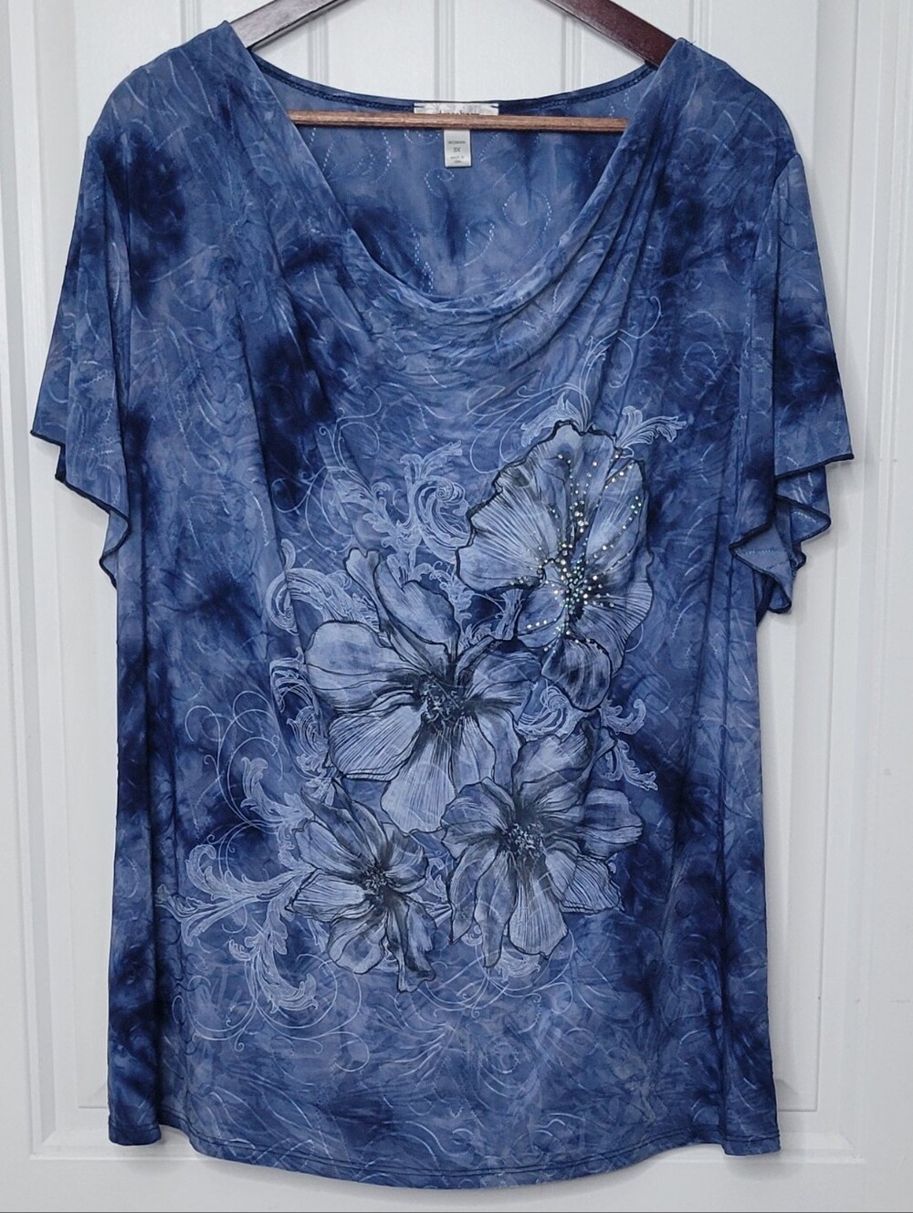 dressbarn Blue Floral Scoop Neck Short Sleeve Top